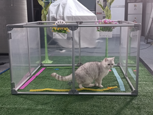 패션 스타일 동물 패턴과 개 운동 울타리